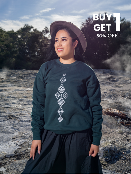 Taniko Waru Print Crew - Pine Green