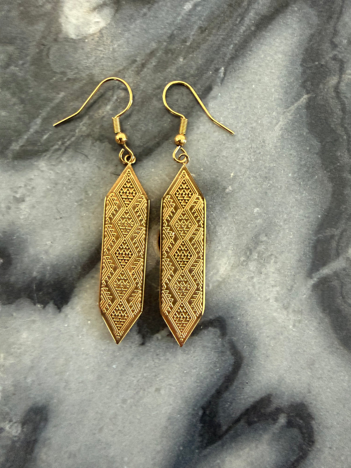 Gold Taniko hou earrings