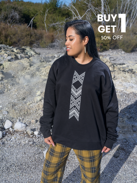 Taniko Hou Print Crew - Black