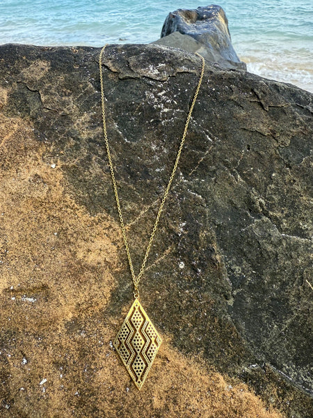 18ct Gold Plated Taimana Pendant