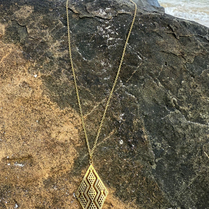 18ct Gold Plated Taimana Pendant