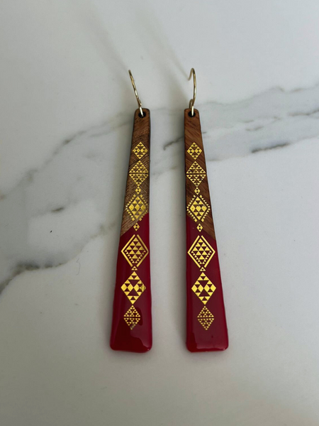 Dark Red Resin & Walnut Wood Taniko Waru Earrings