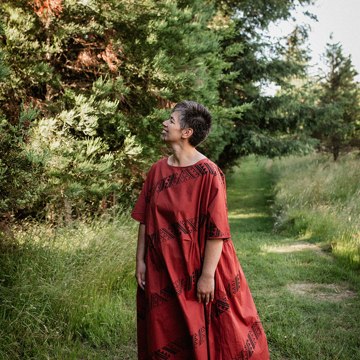 Waharua Kōpito Short Sleeve Dress - Rust