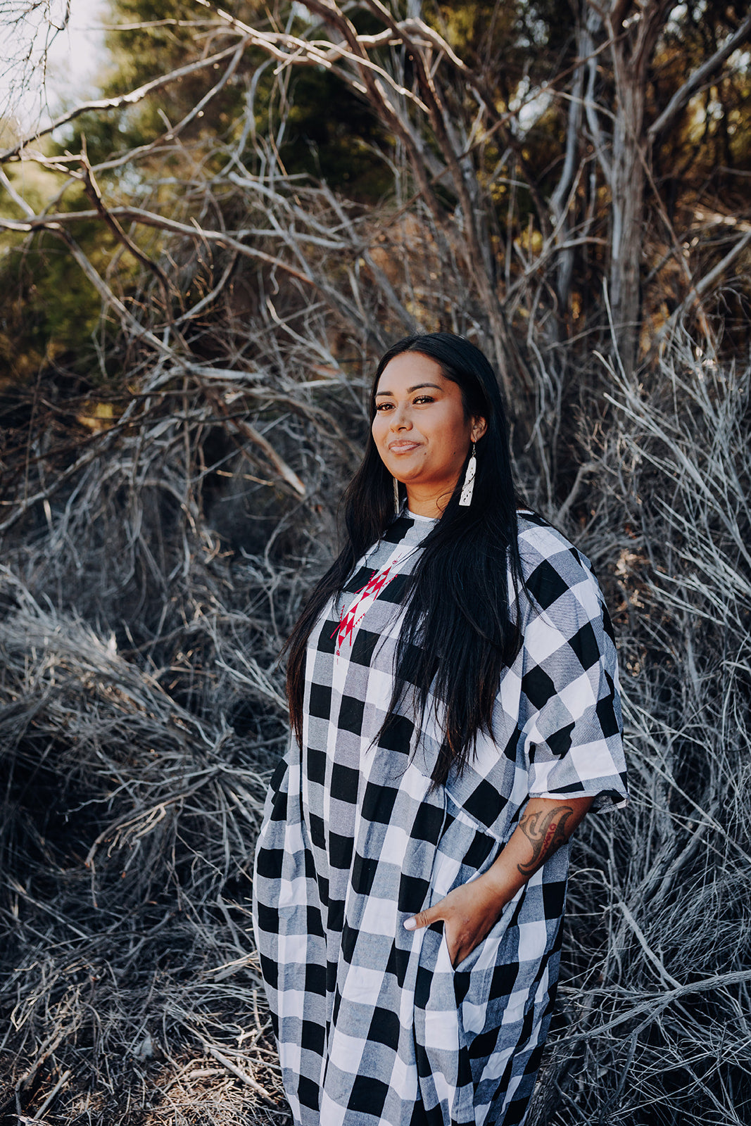 Rangitāmiro Tartan Short Sleeve Dress - White &amp; Black