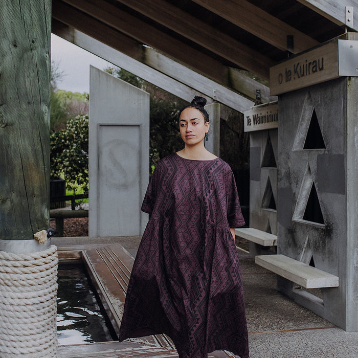 Waharua Kōpito Short Sleeve Dress - Purple/Brown Mauve