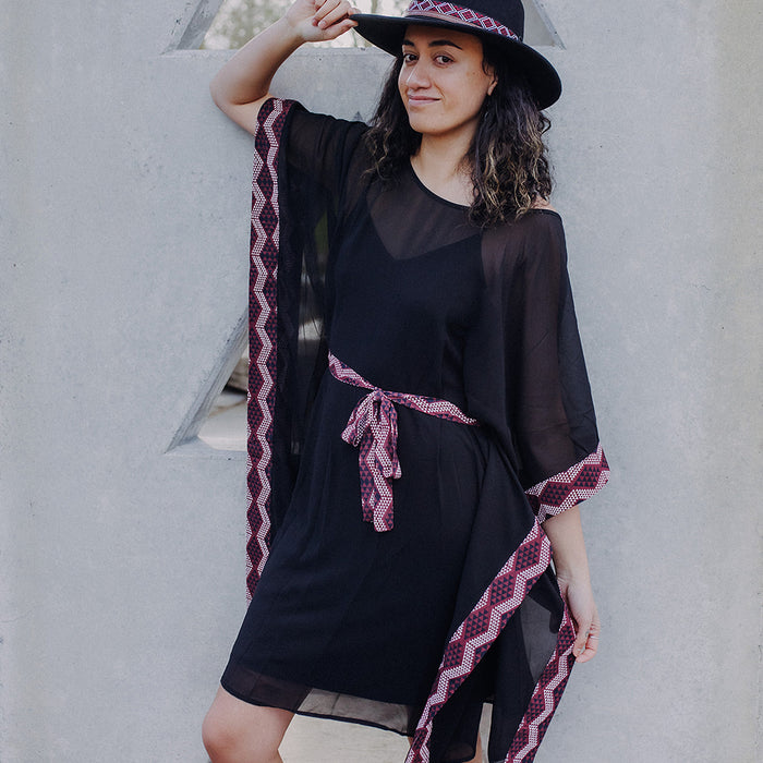 Waharua Kōpito Kaftan - Maroon & White Border