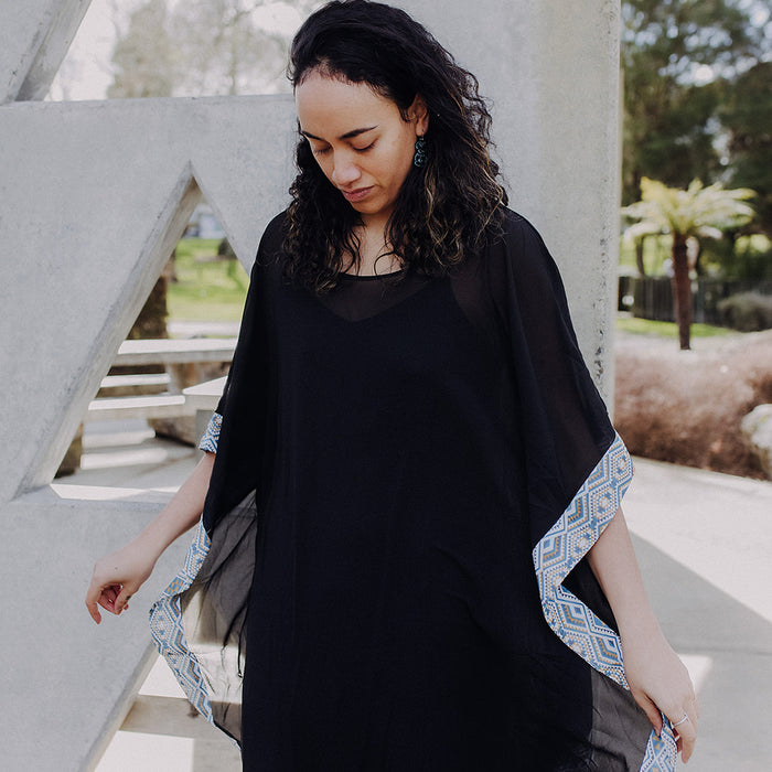 Aonui Kaftan - Black & White Border