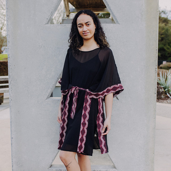 Waharua Kōpito Kaftan - Maroon & White Border