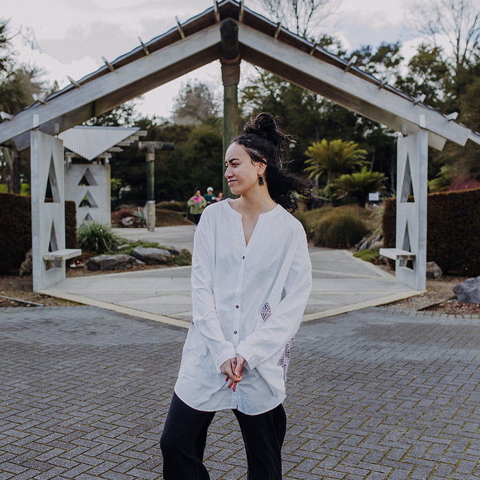 Waharua Kōpito Cotton Button Shirt - White
