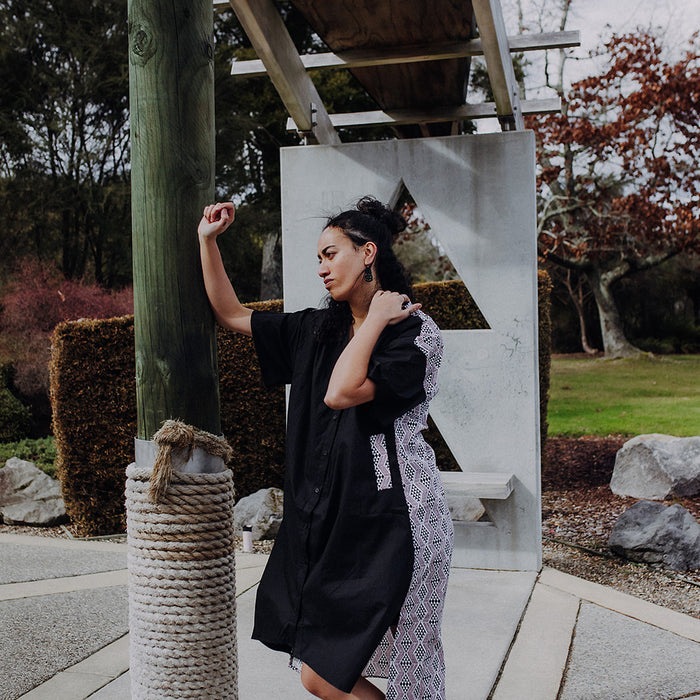 Waharua Kōpito Cotton Button Dress - Black, White & Red