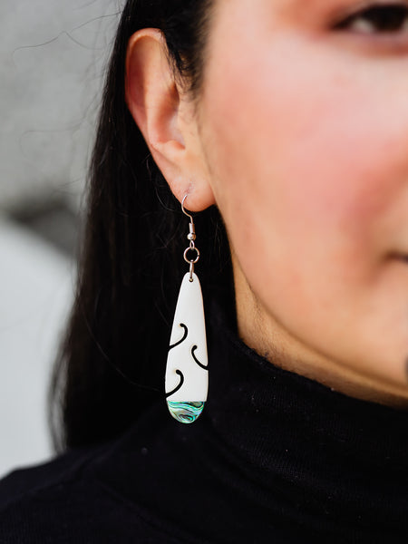 Bone Drop earring with Pāua tip