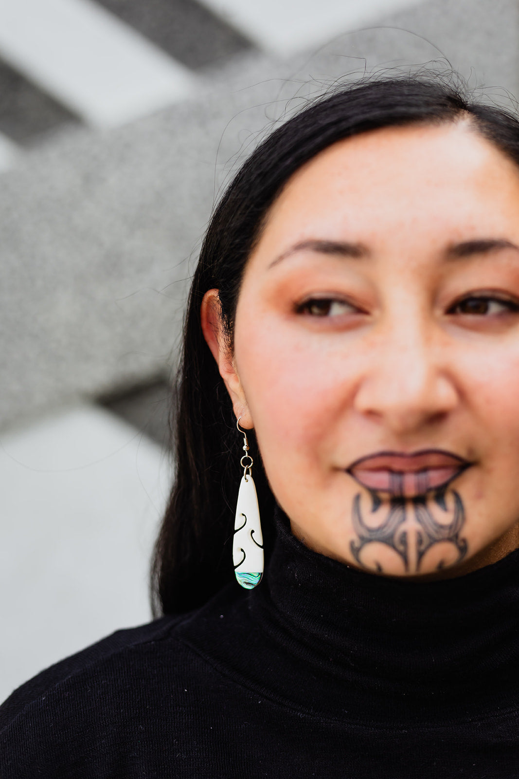 Bone Drop earring with Pāua tip