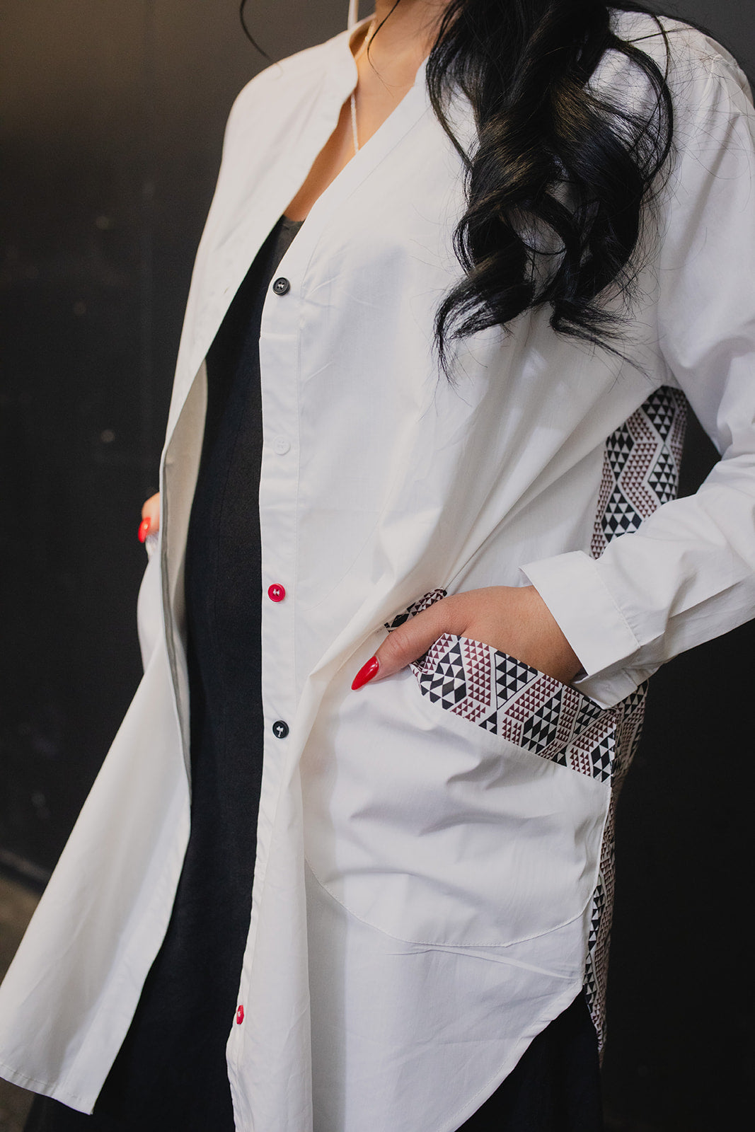 Waharua Kōpito Cotton Button Shirt - White