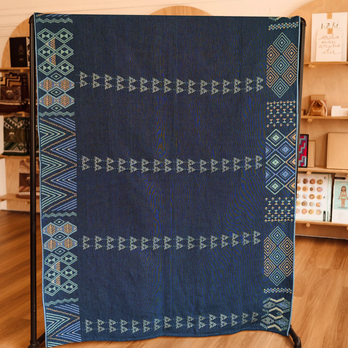 Awhi Company Kahika - Mahana Blanket