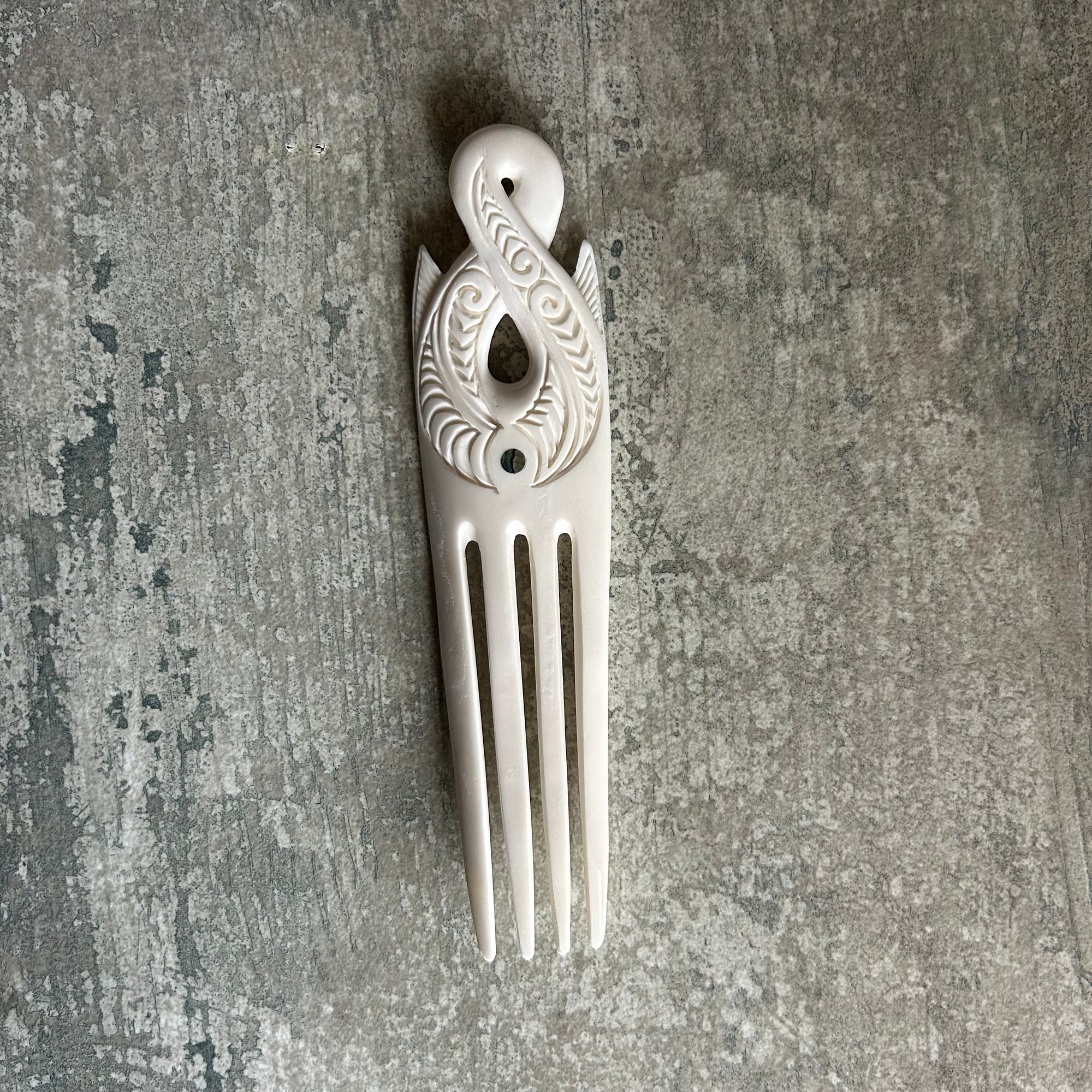 Bone Single Twist Heru