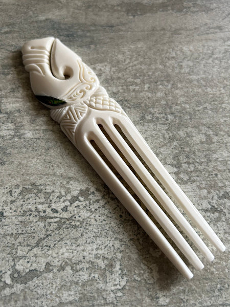 Bone Hook Heru