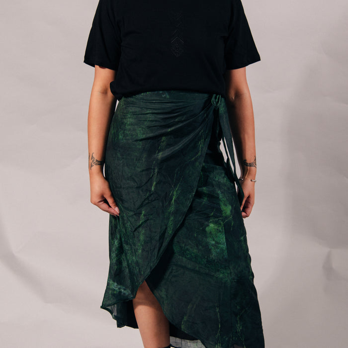 Embroidered Taniko Hou Tee - Black