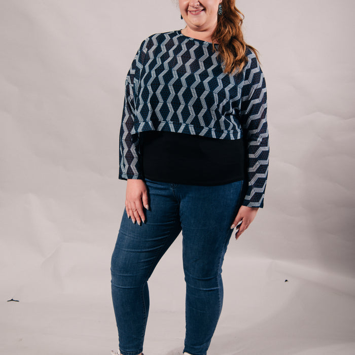 Waharua Kōpito Crop Top - Blue & White