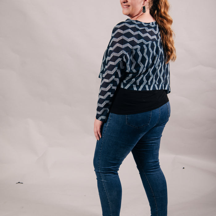 Waharua Kōpito Crop Top - Blue & White