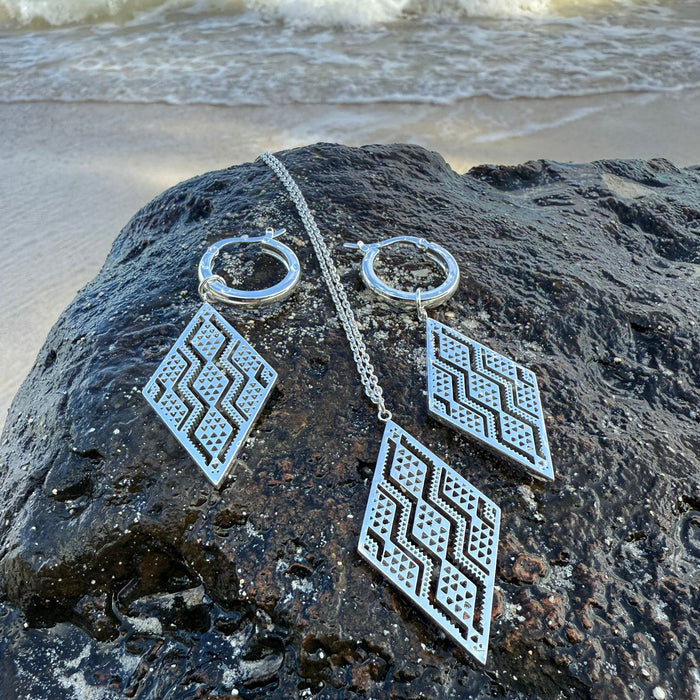 Silver Taimana Earring & Pendant Set