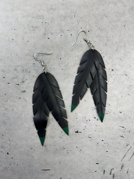 Pīata Double Feather Green Tip Short Earrings